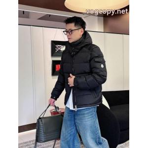 ダウンジャケットMONCLER個性的 完売前に キラキラ偽物 通販 サイト