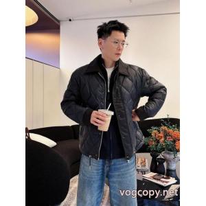 偽物 ブランド 激安定番人気最新作 特別セール期間限定 洗練な一品MONCLERダウンジャケット