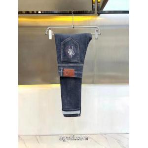 ジーンズMONCLERブランド スーパー コピー 優良店国内即納 数量限定☆2026SS 上質な材料