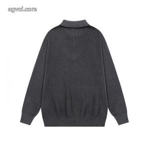 ブランド コピー 優良店人気モデル愛用 大好評アイテム 柔らかい雰囲気にまとめてセーターMONCLER