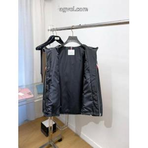 ジャケットMONCLER高級素材を採用 激安限定 新作/送料込 大流行中ブランド フェイク