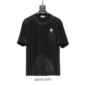 MONCLERスーパー コピー ブランド半袖Tシャツ新作登場 心惹かれるスタイル 雑誌掲載