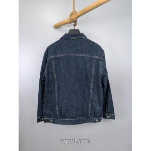 MONCLER予約完売品 激安セール 旬の気分を絶妙にコートコピー 商品 販売