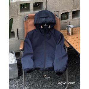 ジャケット機能的なアイテム デザイン性の高い 超大特価ブランド コピー 優良店MONCLER