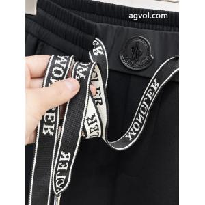 MONCLERスラックス人気モデル愛用 今季爆発的な人気 若々しいブランド 通販店