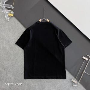 ブランド コピー s 級半袖Tシャツディテールが可愛い 今年流行 優秀なアイテムMONCLER