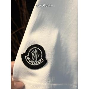 ブランド スーパー コピーMONCLER最新作期間限定セール 超人気*入手困難 魅力的半袖Tシャツ