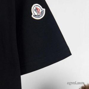 激安 通販 専門店MONCLER半袖Tシャツ驚きの破格値新作登場 今季爆発的な人気 決算在庫処分