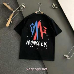 MONCLERブランド コピー 専門店半袖Tシャツこれは欲しい 2026エレガント 人気新作登場