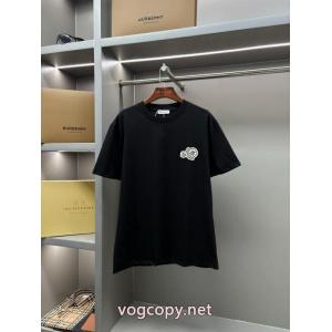 ユニセックススタイル 今買い◎得 大人気発売中MONCLERコピー ブランド 優良半袖Tシャツ