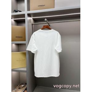 ユニセックススタイル 今買い◎得 大人気発売中MONCLERコピー ブランド 優良半袖Tシャツ