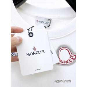 コピー 商品 通販MONCLER半袖Tシャツ使い勝手のよさが魅力 数量限定定番 新シーズン 