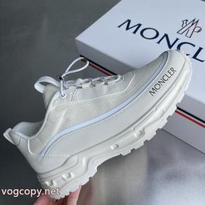 逆シーズンセール 2026トレンド感満載なアイテム 新作可愛い花柄 MONCLERスニーカー偽物 通販..