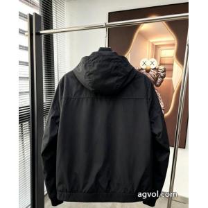 ジャケットMONCLERブランド コピー s 級人気通販 柔らかくて 遂に再入荷