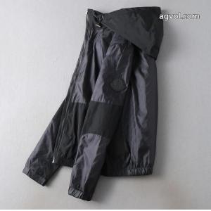 ブランド コピー  ジャケットMONCLER日本限定モデル 旬の気分を絶妙に 愛らしさ抜群！ 