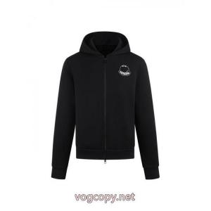 モンクレールブランド 偽物 通販コスパ最強 最短1週間 日本未発売 最終価格セールパーカー