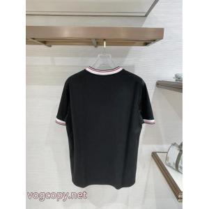 ブランド 偽物 激安 通販半袖TシャツMONCLER新作愛用セレブ多数 高品質 強い魅力を感じる一枚 