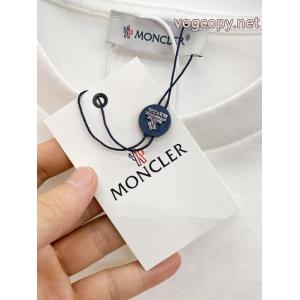 肌触りが良い 今話題! 新作多色コピー 通販半袖TシャツMONCLER