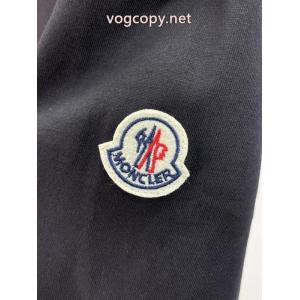 コピー ブランド 通販半袖Tシャツ相性抜群 海外セレブが注目アイテム 上品キレイMONCLER