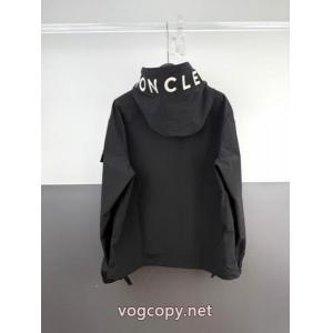 MONCLER今年新作登場 カラバリ豊富 大人の魅力ジャケットブランド フェイク