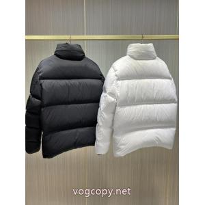 ダウンジャケットMONCLER素材感に注目 高評価アイテム 最高品質ブランド コピー 販売店