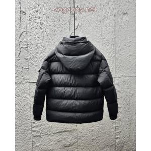 MONCLER実用的な一品 着痩せ効果 大人気！送料込ブランド コピーダウンジャケット