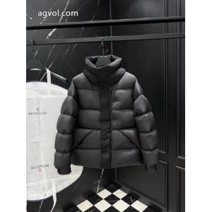 ダウンジャケット主役になる存在感  最新作入荷 大人でお上品モンクレール偽 ブランド ..