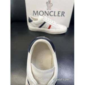 スニーカーコピー ブランド 優良MONCLER2026秋冬新作 トップスからチラ見える安心 格上げ！..