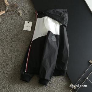 存在感ばっちりなアイテム 唯一無二の存在 ファッション 人気ジャケットMONCLER偽 ブランド 販売