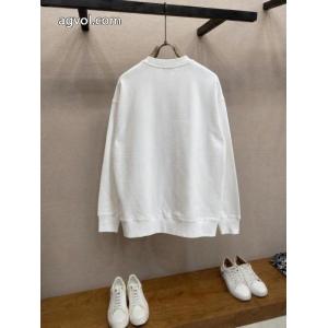 MONCLER完売間近 一番素敵 雑誌掲載 こだわり高級パーカーブランド コピー 品