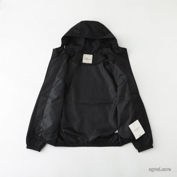 コピー 商品 販売軽やかな素材感最新とても可愛いコートMONCLER 3