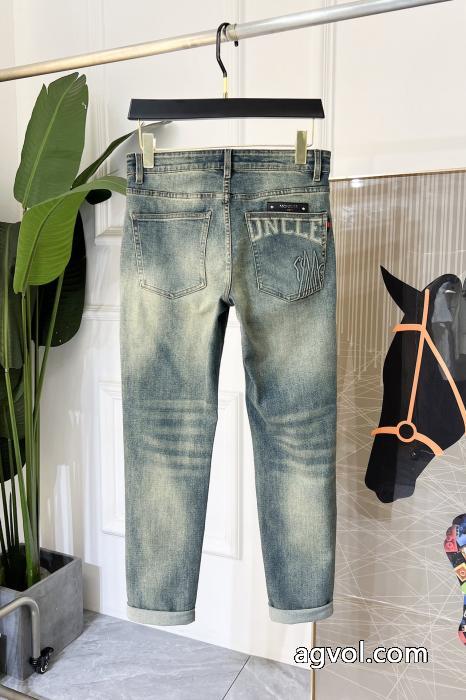 偽物 ブランド 激安MONCLER日本即完売予想適度な光沢感がありジーンズ 5 