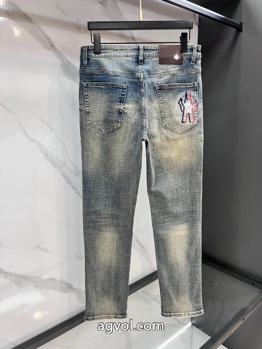 根強い人気定番商品限定特大セールMONCLER偽物 ブランドジーンズ 3
