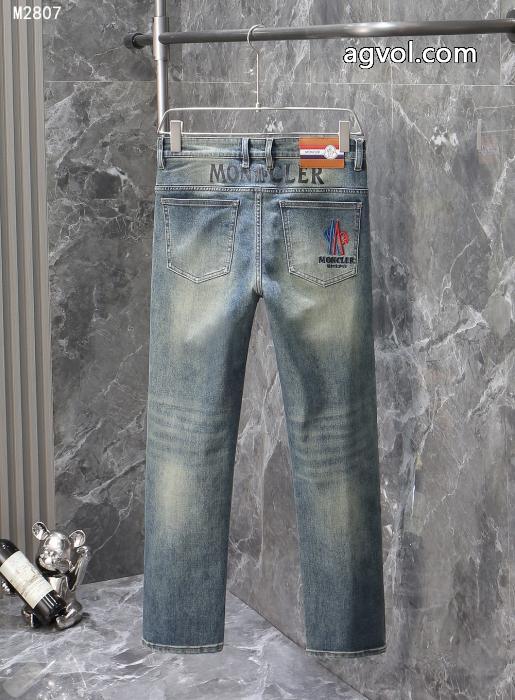 MONCLERコピー ブランド 通販完売目前2025SSコレクションに新着ジーンズ 3