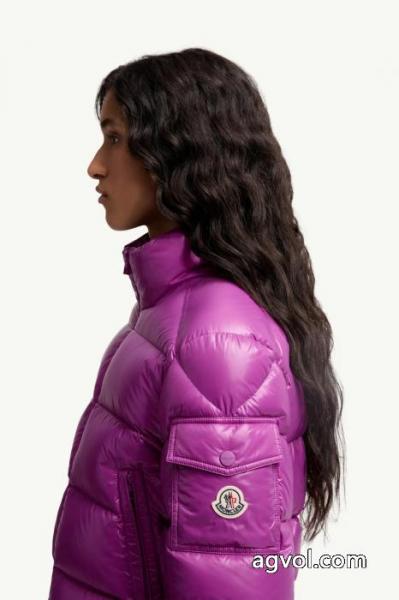 MonclerモンクペトラPetra女史短丈グースダウン詰め襟厚手のパン服ダウンジャケットです 4