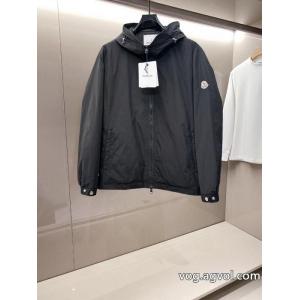 コピー 品 ブランドジャケットMONCLER着回し力が抜群SS25極上発売