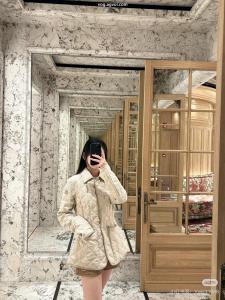 コートリッチな印象に2026年秋冬シーズンに登場MONCLERスーパー コピー ブランド 専門