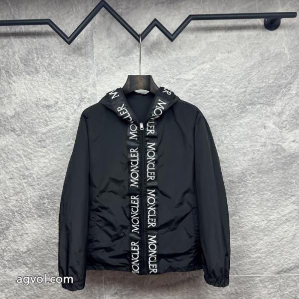 MONCLER2025新作刺繍リボンリバーシブルペアコート 4