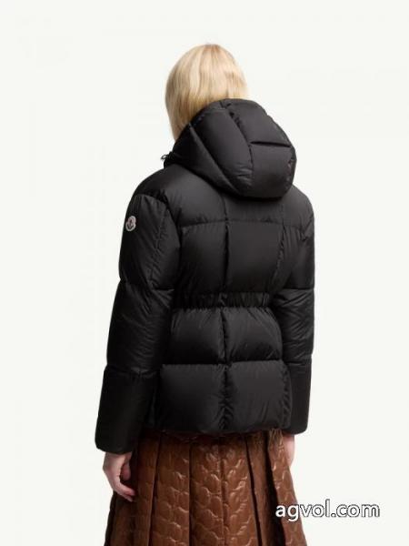 ダウンジャケットMONCLER素敵なデザイン 激レアモデル 秋先に重宝激安 通販 ブランド 4