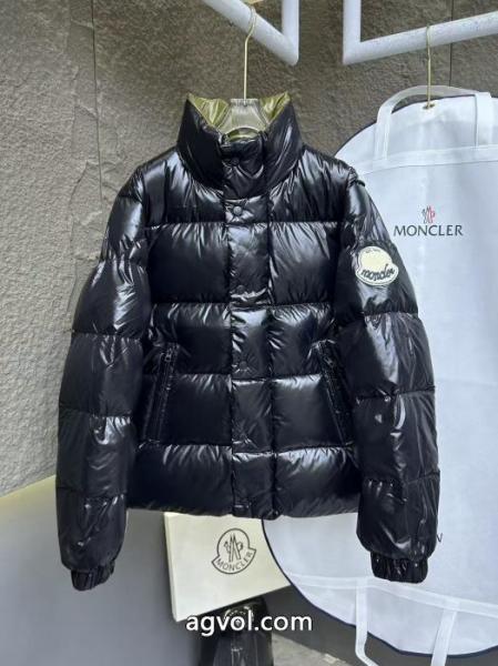 平日限定即納商品 2025年人気商品 在庫一掃セールブランド コピー 激安ダウンジャケットモンクレール 4