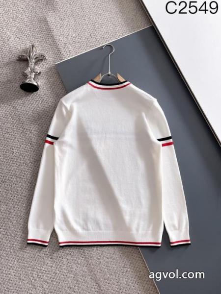 セータースタイルアップ効果 不動の人気2025最新 冬の大人カジュアルスーパー コピー ブランド 通販MONCLER 2
