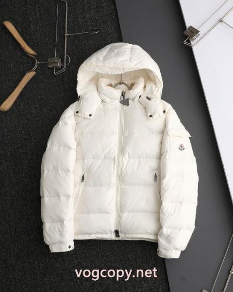MONCLERダウンジャケット通販 ブランド着心地が良い 今年らしい新しい人気色 秋冬新作登場 2