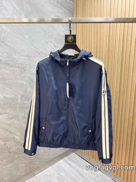 透け感優しい 品良くおしゃれ 有名モデル愛用アイテムブランド コピー s 級MONCLERジャケット 0