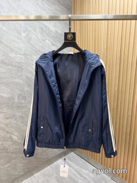 透け感優しい 品良くおしゃれ 有名モデル愛用アイテムブランド コピー s 級MONCLERジャケット 3