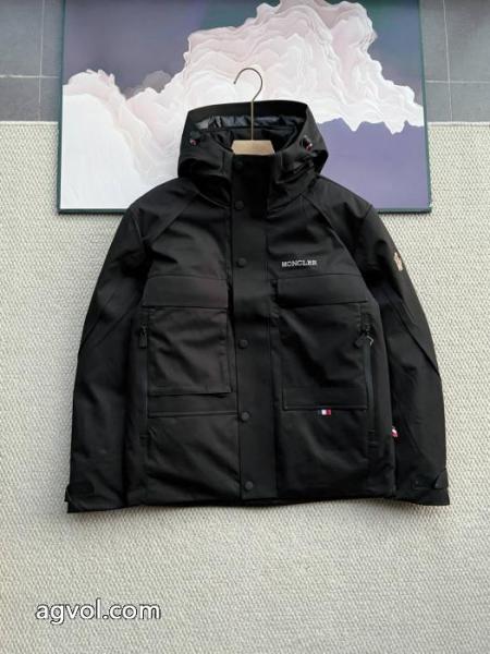 上質な素材採用 オフィスにも ギフトに最高ブランド 偽物 激安 通販ダウンジャケットMONCLER 5 
