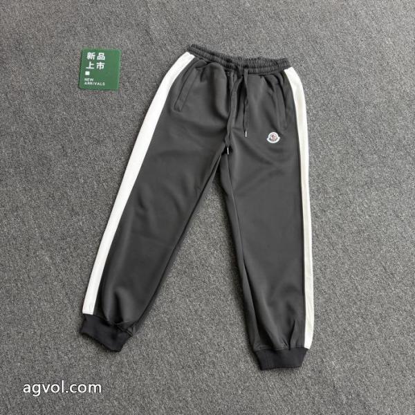 セット落ち着いた感覚 新着入荷 秋冬トレンドコピー ブランド 販売MONCLER 1