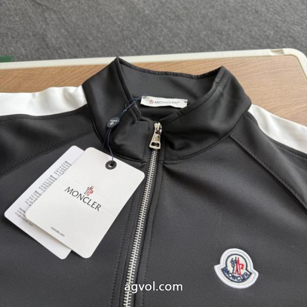 セット落ち着いた感覚 新着入荷 秋冬トレンドコピー ブランド 販売MONCLER 5