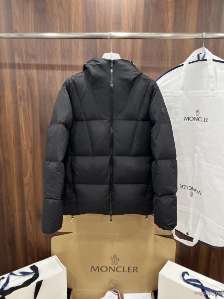 ダウンジャケットMONCLER最低価格保証 オシャレスタイルは今季も スタイリッシュで上品な偽物 ブランド 0