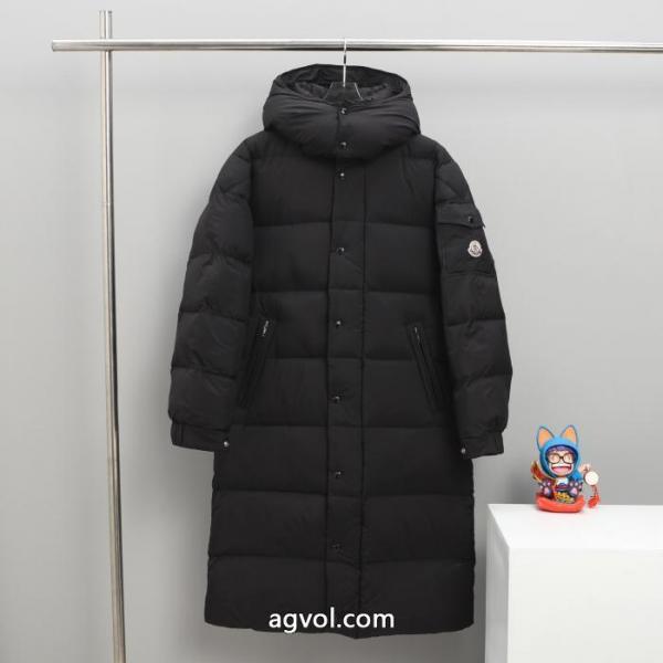 ブランド 偽物ダウンジャケットMONCLER人気商品登場 透け感新作がイチ推し 定番人気のカラー 1