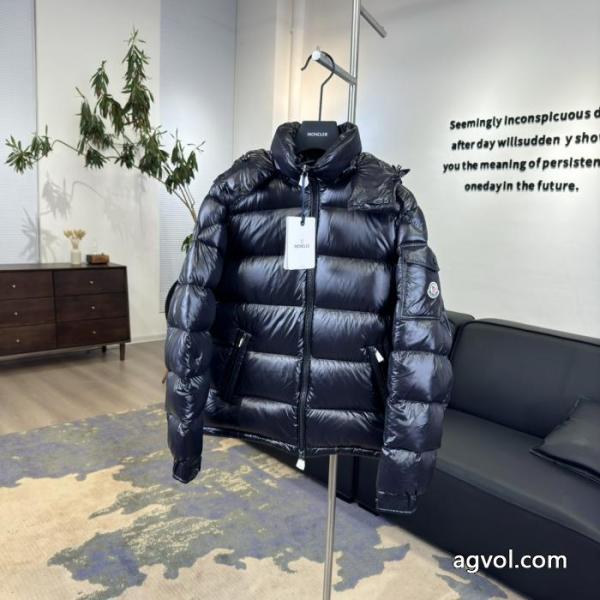スーパー ブランド コピーダウンジャケット秋冬季節限定 早い者勝ち 数量限定特別価格MONCLER 5
